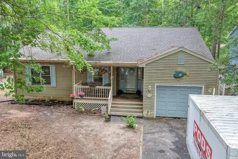 26 Burr Hill Dr, Ocean Pines, MD 21811