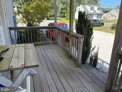 Exterior - 104 Franklin Ave, Berlin, MD 21811 photo 9 of 10