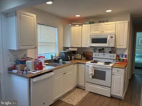 Kitchen - 104 Franklin Ave, Berlin, MD 21811 photo 3 of 3