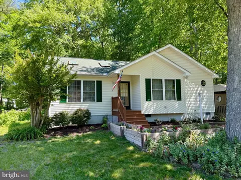 17 Greenwood Ln, Ocean Pines, MD 21811