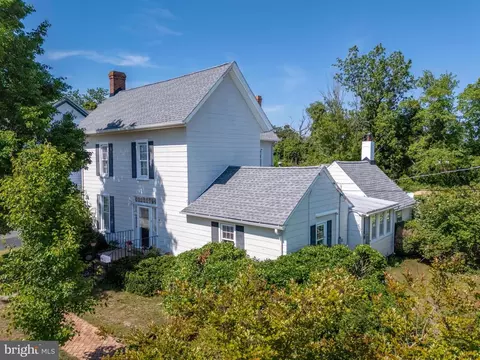 208 S S Washington St, Snow Hill, MD 21863