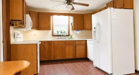 Kitchen - 333 Mcgrath Rd, Eden, MD 21822 photo 1 of 1
