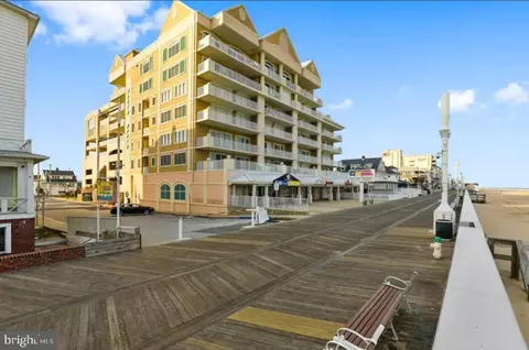 6 7th St #703, Ocean City, MD 21842