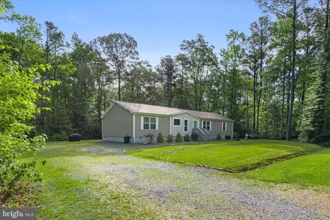 9249 Cropper Island Rd, Newark, MD 21841