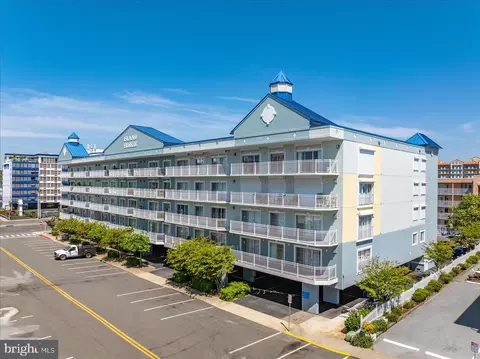 16 138th St #405, Ocean City, MD 21842