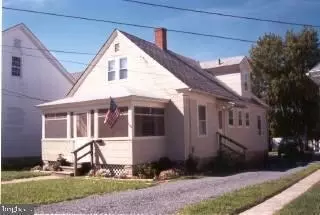 210 7th St, Pocomoke City, MD 21851