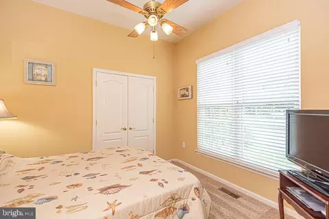 Bedroom - 7 Long Point Ct, Ocean Pines, MD 21811 photo 5 of 11