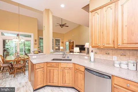 Kitchen - 7 Long Point Ct, Ocean Pines, MD 21811 photo 3 of 3