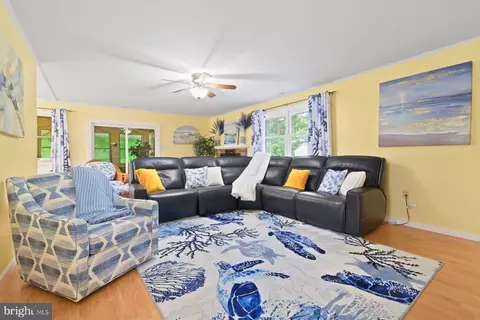 Living - 20 Southwind, Ocean Pines, MD 21811 photo 1 of 3