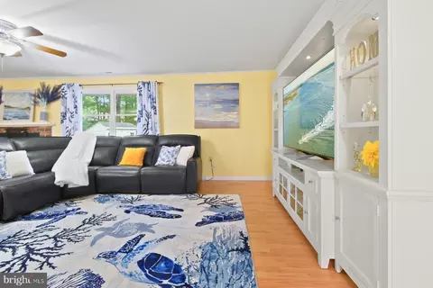 Living - 20 Southwind, Ocean Pines, MD 21811 photo 3 of 3