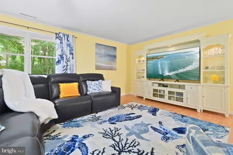 Living - 20 Southwind, Ocean Pines, MD 21811 photo 2 of 3