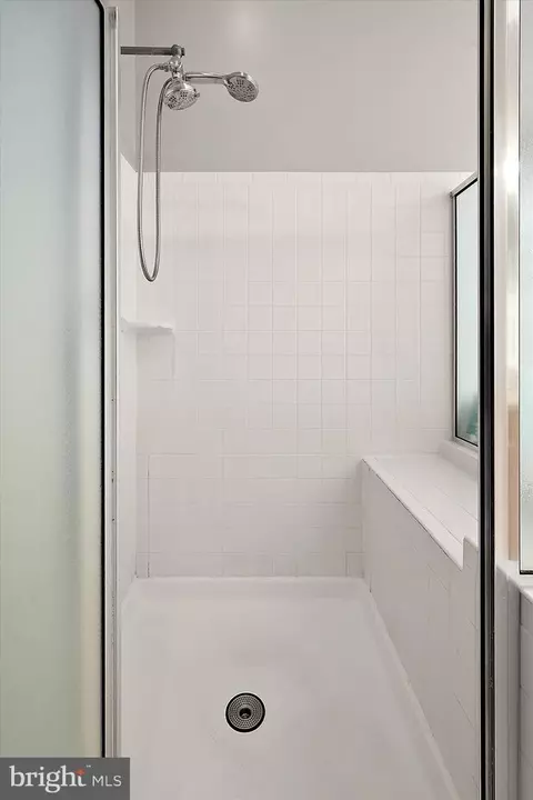 Bath - 95 Chatham Ct, Ocean Pines, MD 21811 photo 3 of 6