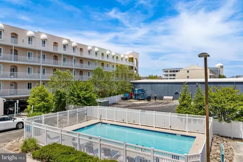 105 56th St #204 P1, Ocean City, MD 21842