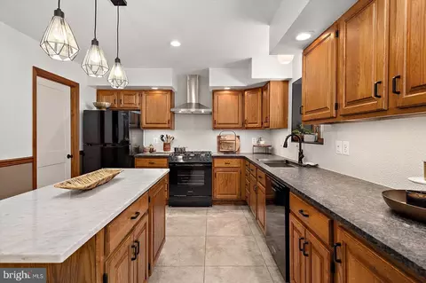 Kitchen - 91 Watertown Rd, Ocean Pines, MD 21811 photo 5 of 8