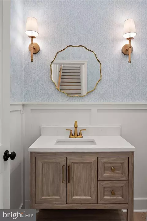 Bath - 75 King Richard Rd, Berlin, MD 21811 photo 2 of 10
