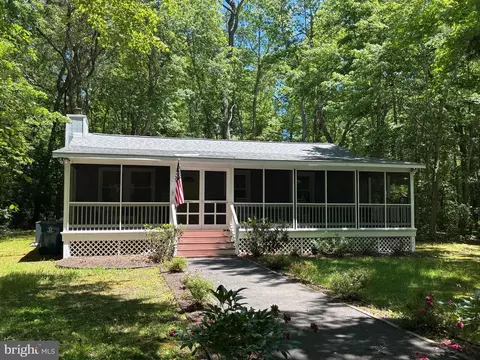126 Camelot Cir, Ocean Pines, MD 21811