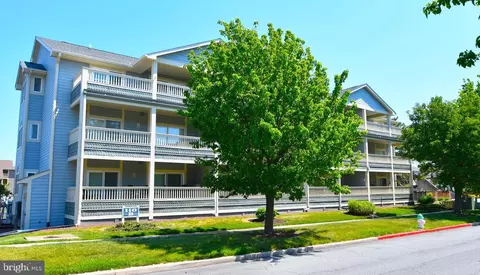 110 120th St #204B2, Ocean City, MD 21842
