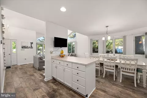 Entry Way - 369 Ocean Pkwy, Ocean Pines, MD 21811 photo 2 of 2