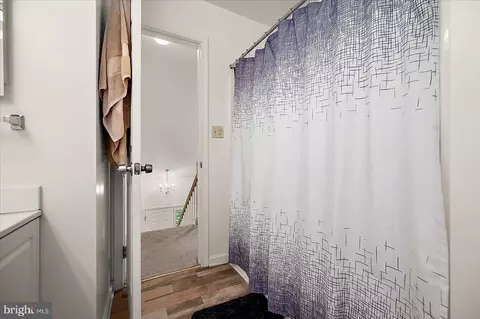 Bath - 369 Ocean Pkwy, Ocean Pines, MD 21811 photo 3 of 3