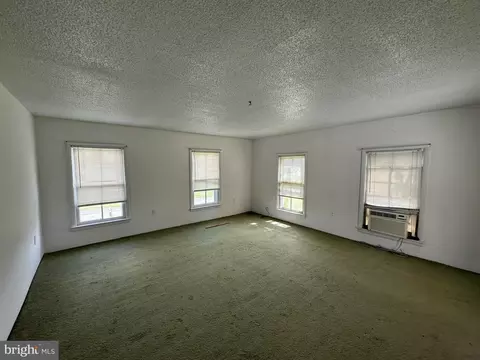Living - 10037 Main St, Berlin, MD 21811 photo 5 of 5