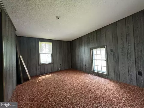 Bedroom - 10037 Main St, Berlin, MD 21811 photo 2 of 2