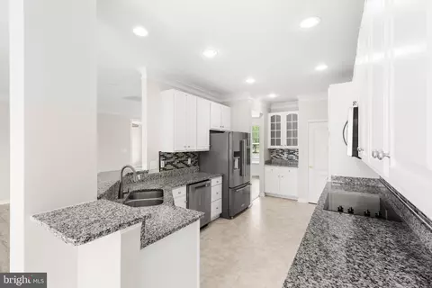 Kitchen - 431 Dueling Way, Berlin, MD 21811 photo 1 of 6
