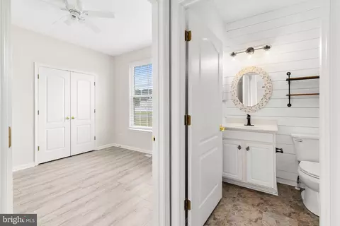 Entry Way - 431 Dueling Way, Berlin, MD 21811 photo 5 of 7