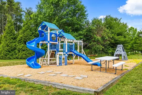 View/Area - 431 Dueling Way, Berlin, MD 21811 photo 2 of 17