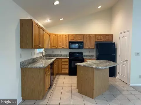 Kitchen - 31 Footbridge Trl, Ocean Pines, MD 21811 photo 2 of 3