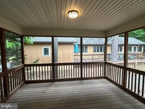 Exterior - 31 Footbridge Trl, Ocean Pines, MD 21811 photo 5 of 10