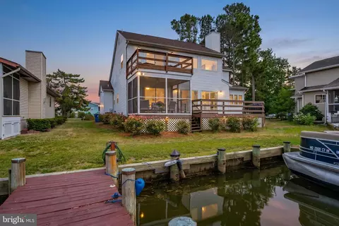 9 Harborview Dr, Ocean Pines, MD 21811