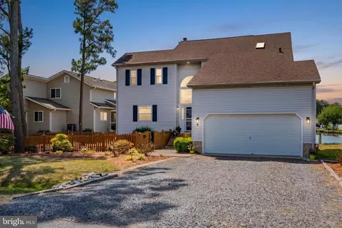 9 Harborview Dr, Ocean Pines, MD 21811