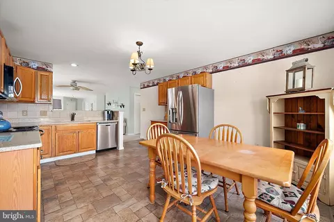 Kitchen - 16 Windswept Dr, Berlin, MD 21811 photo 6 of 6