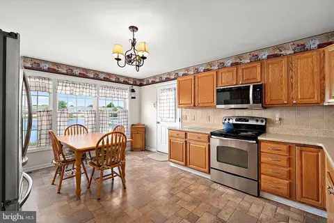 Kitchen - 16 Windswept Dr, Berlin, MD 21811 photo 5 of 6