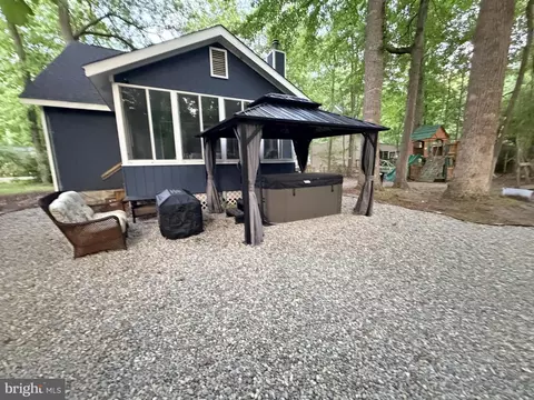 Exterior - 3 Starboard Ct, Ocean Pines, MD 21811 photo 10 of 13