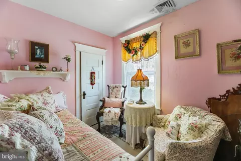 Bedroom - 207 Williams St, Berlin, MD 21811 photo 4 of 9