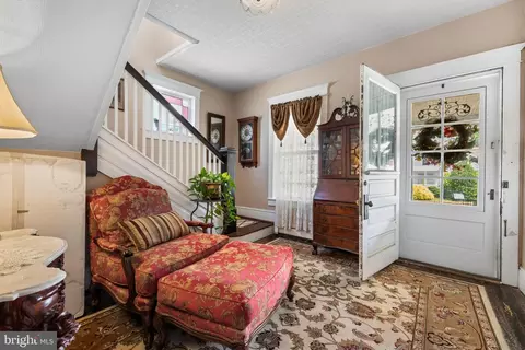 Entry Way - 207 Williams St, Berlin, MD 21811 photo 1 of 5
