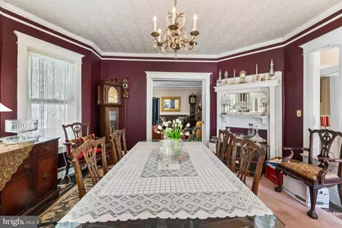 Dining - 207 Williams St, Berlin, MD 21811 photo 4 of 4