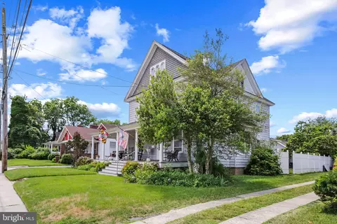 Exterior - 207 Williams St, Berlin, MD 21811 photo 3 of 11