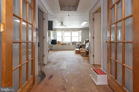 Entry Way - 17 Burley St, Berlin, MD 21811 photo 3 of 13