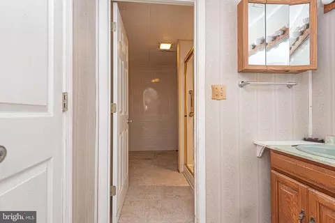 Entry Way - 17 Burley St, Berlin, MD 21811 photo 5 of 13