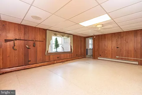 Living - 17 Burley St, Berlin, MD 21811 photo 4 of 8