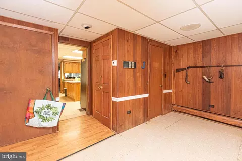 Entry Way - 17 Burley St, Berlin, MD 21811 photo 2 of 13