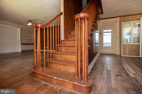 Entry Way - 19 Burley St, Berlin, MD 21811 photo 9 of 18