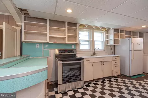 Kitchen - 19 Burley St, Berlin, MD 21811 photo 4 of 5