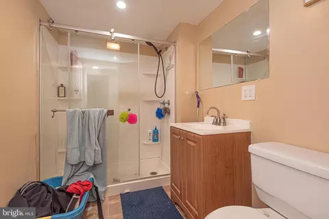 Bath - 19 Burley St, Berlin, MD 21811 photo 6 of 6