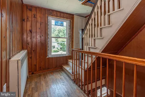 Entry Way - 19 Burley St, Berlin, MD 21811 photo 12 of 18