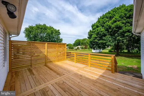Exterior - 100 Esham Ave, Berlin, MD 21811 photo 13 of 17
