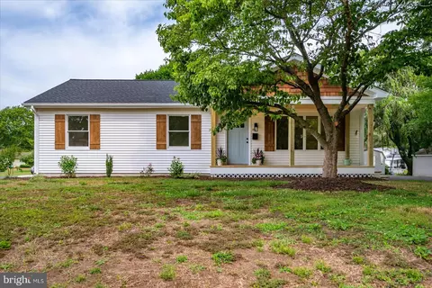 Exterior - 100 Esham Ave, Berlin, MD 21811 photo 2 of 17