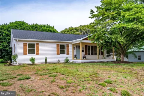 Exterior - 100 Esham Ave, Berlin, MD 21811 photo 9 of 17